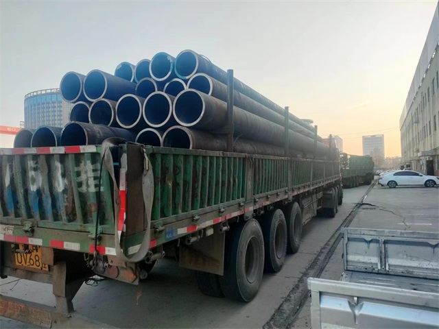 黄冈45#结构无缝钢管