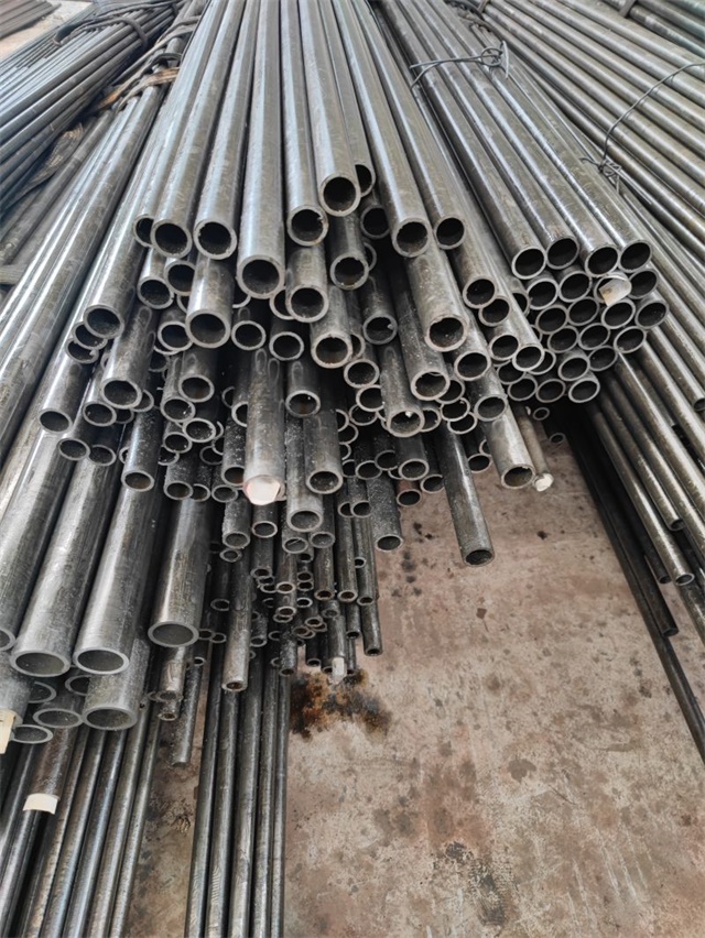 黄冈精密光亮无缝钢管厂